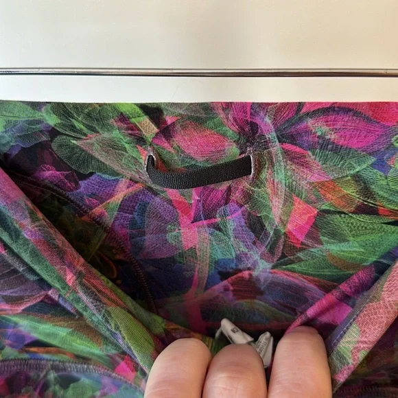 Lululemon Wunder Train High-Rise Tight 25" - Vivid Floral Multicolor - Picture 4 of 7